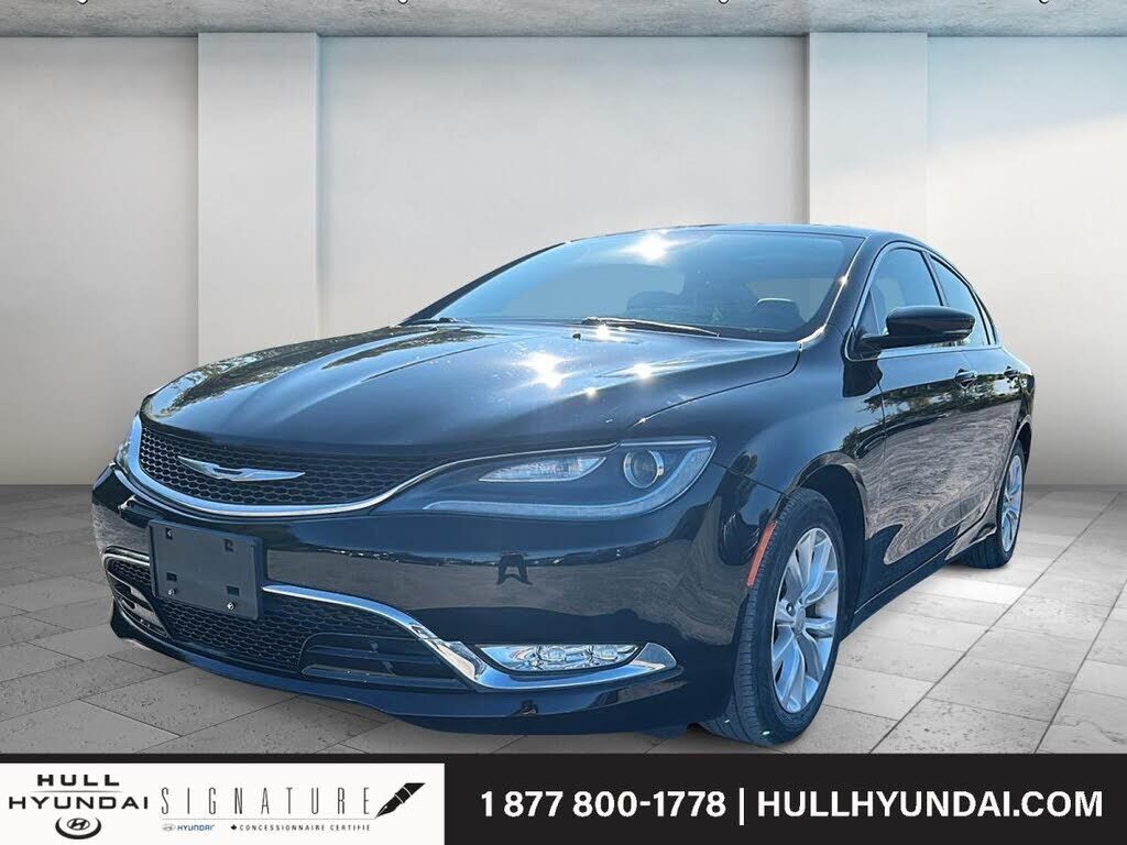 Chrysler 200