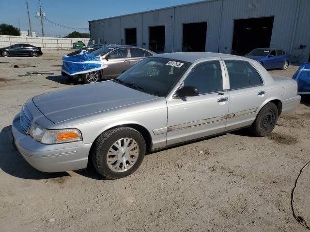 Ford Crown Victoria