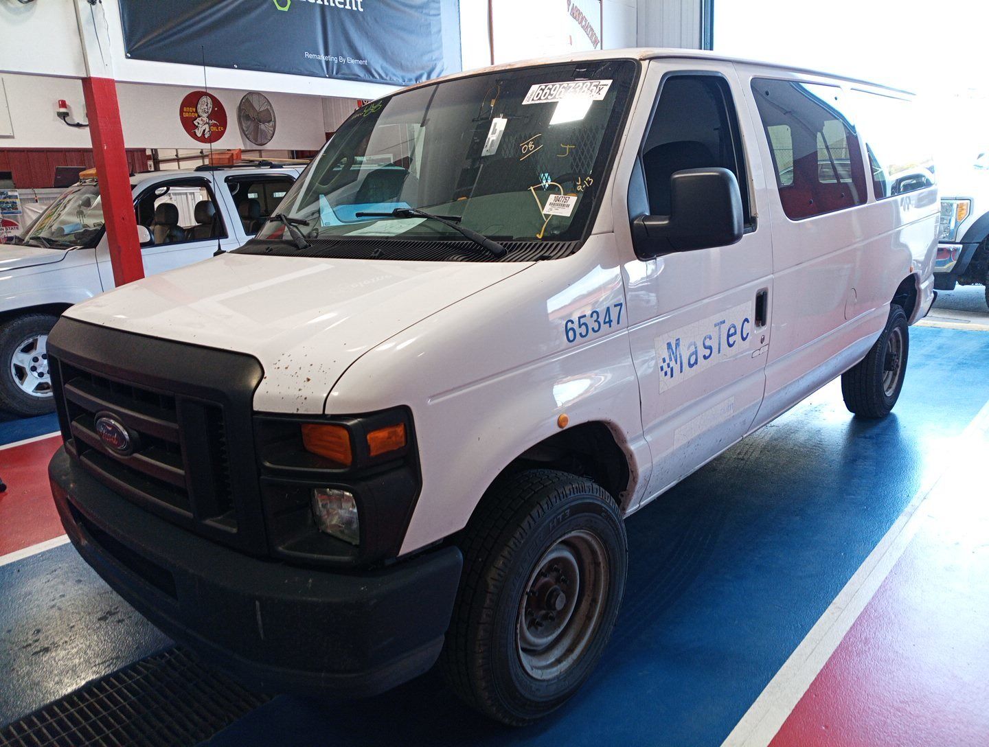 Ford E-350