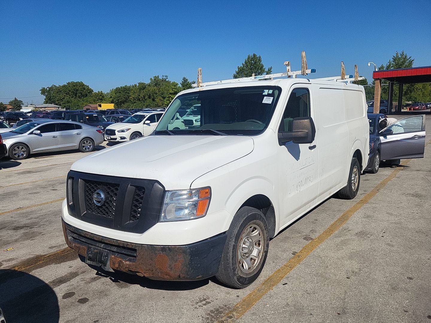 Nissan NV