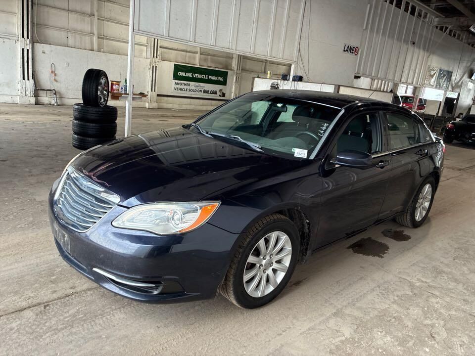 Chrysler 200