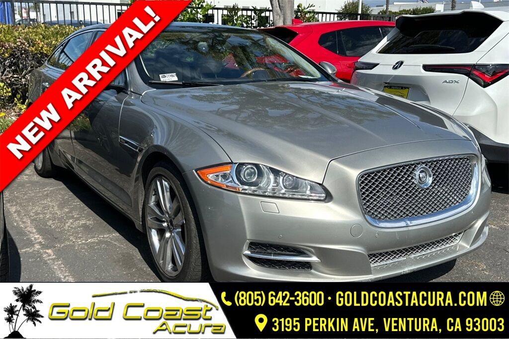 Jaguar XJ