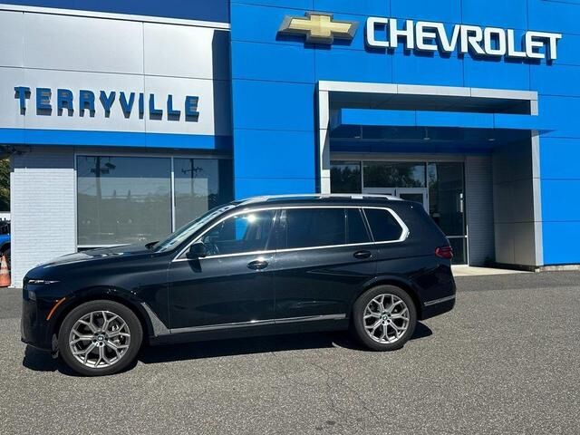2023 BMW X7