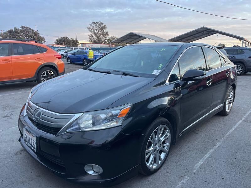 Lexus HS