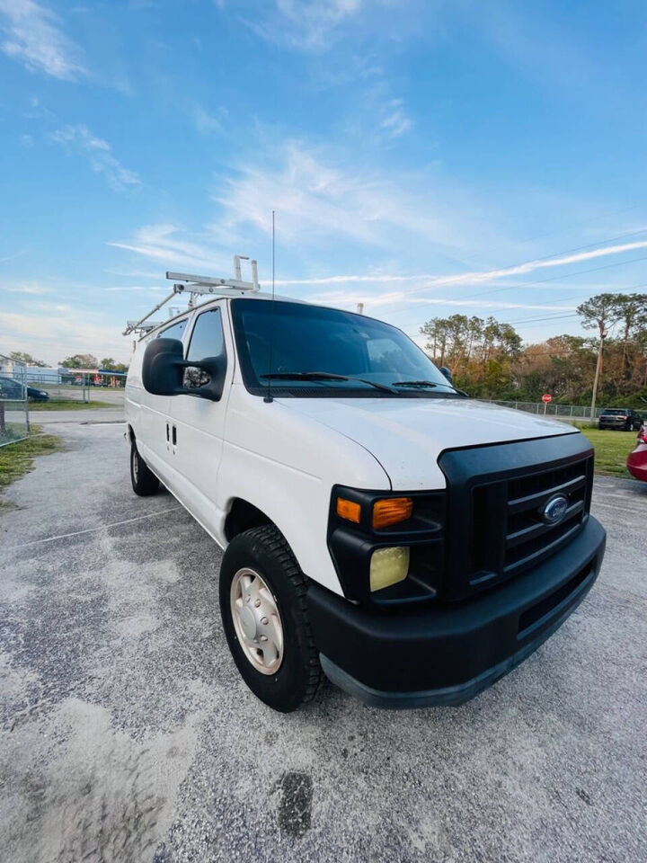 2008 FORD E-250