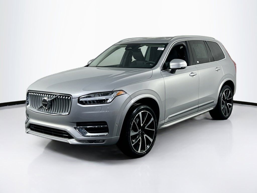 2023 VOLVO XC90