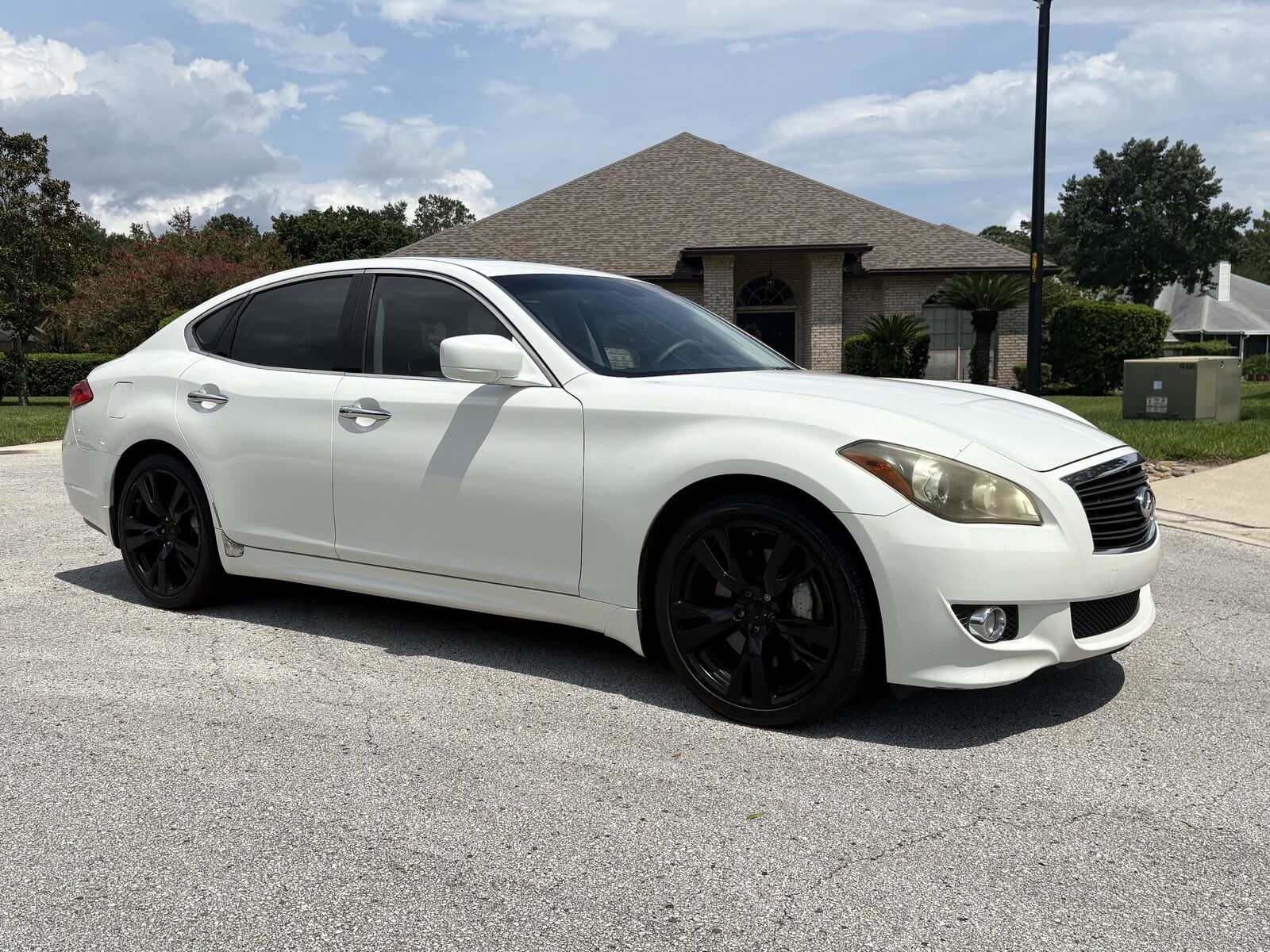 Infiniti M37