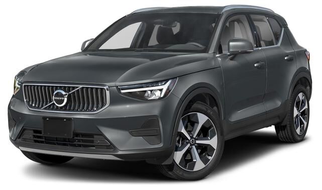 2026 VOLVO XC40
