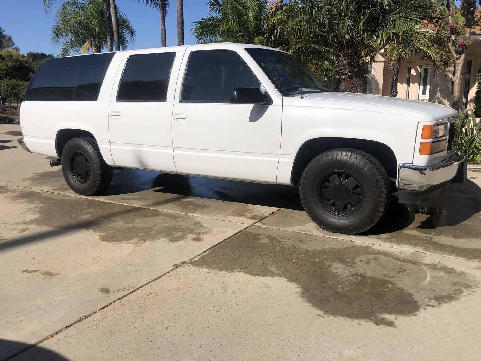 GMC Suburban