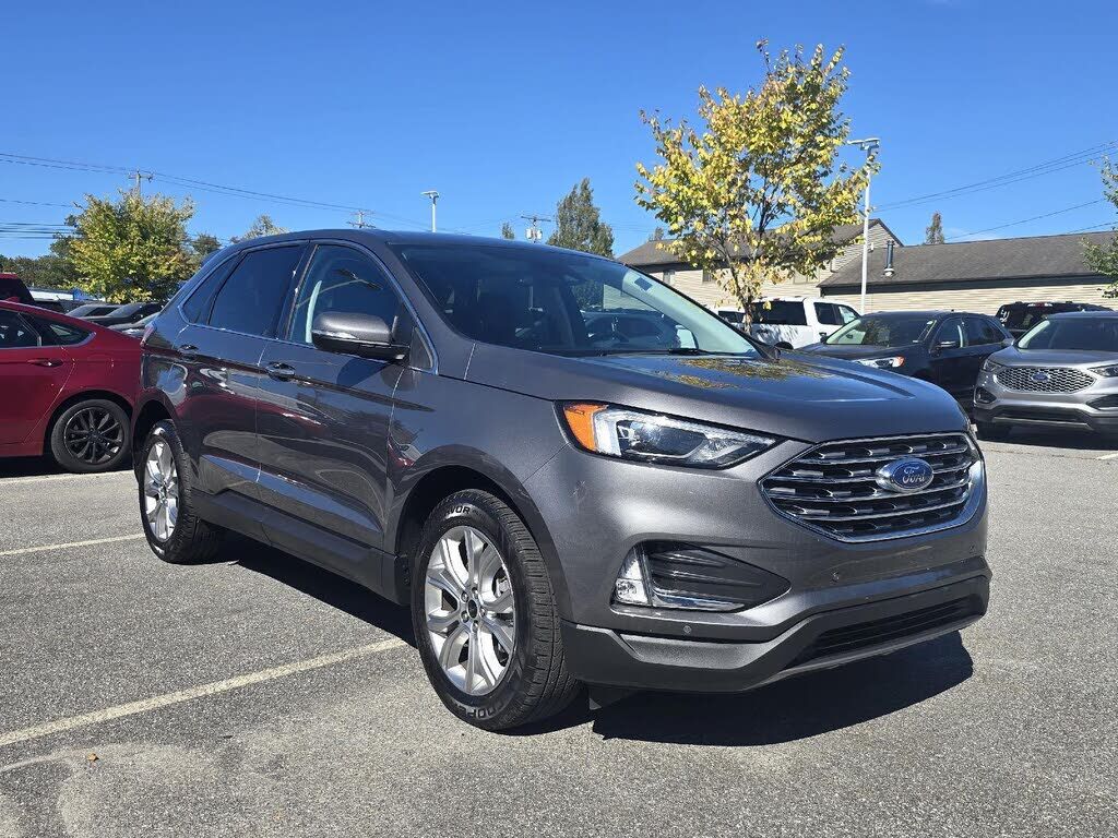 2023 FORD Edge