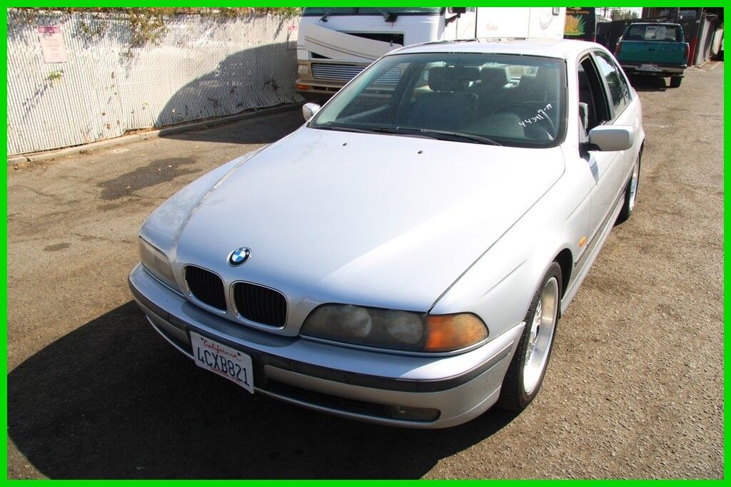 BMW 528i