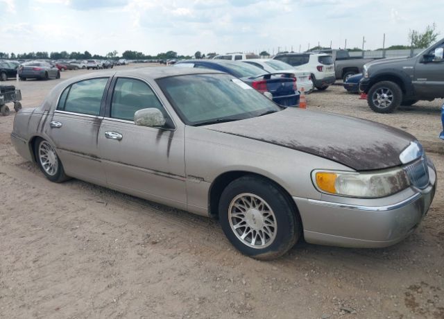 Lincoln Town Car