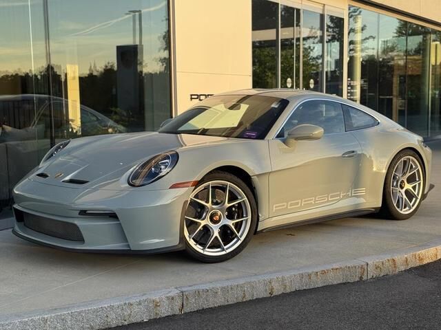 2024 PORSCHE 911