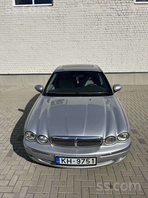 Jaguar X-Type