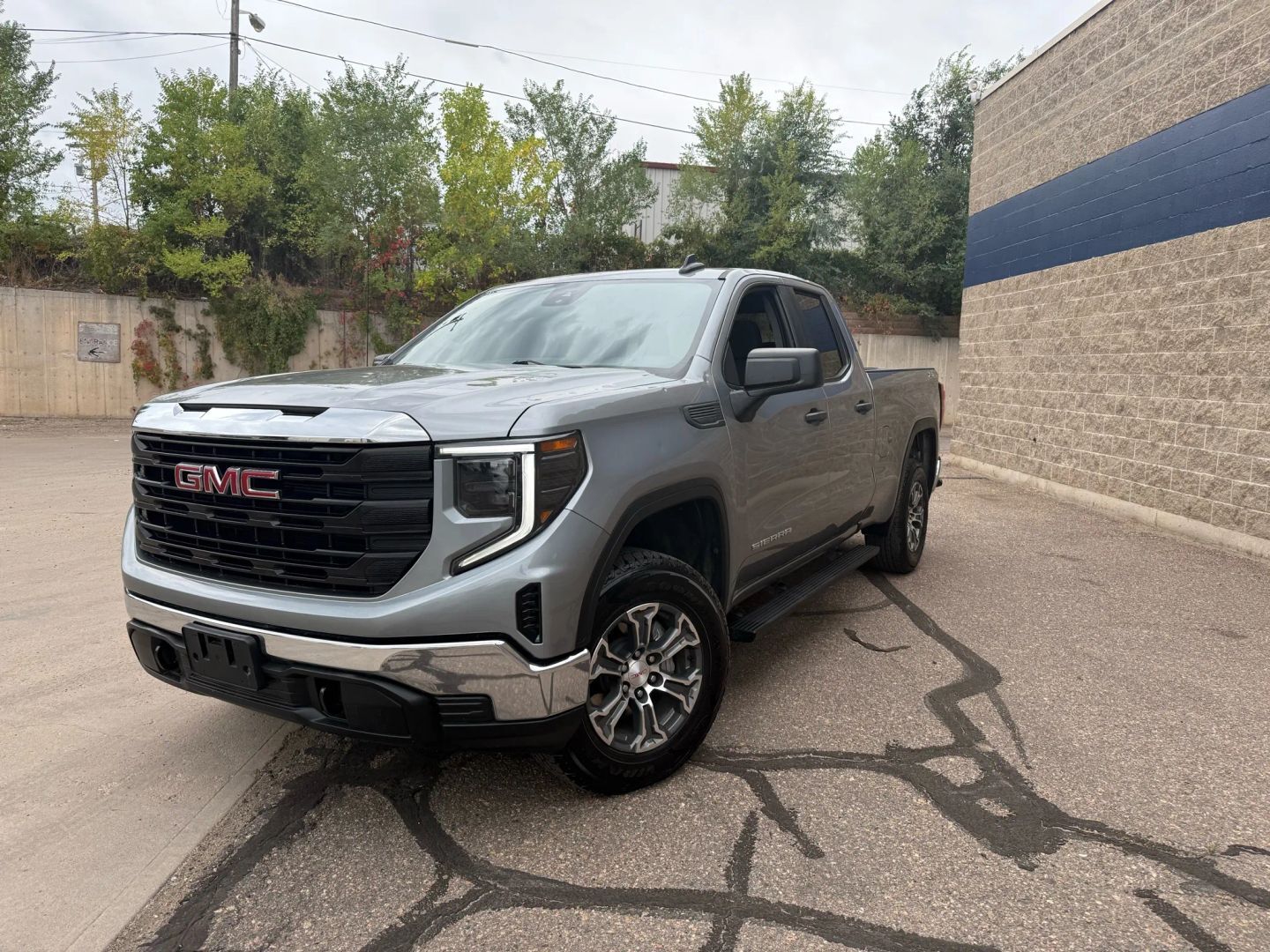 2023 GMC Sierra
