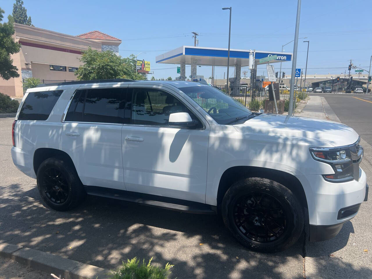 2016 CHEVROLET Tahoe