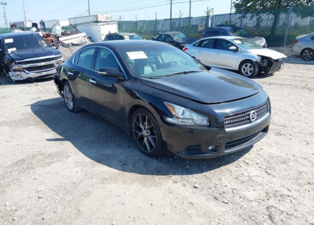 Nissan Maxima