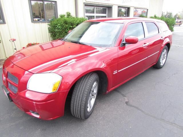 2005 DODGE Magnum