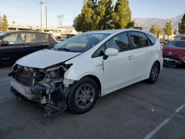 Toyota Prius V