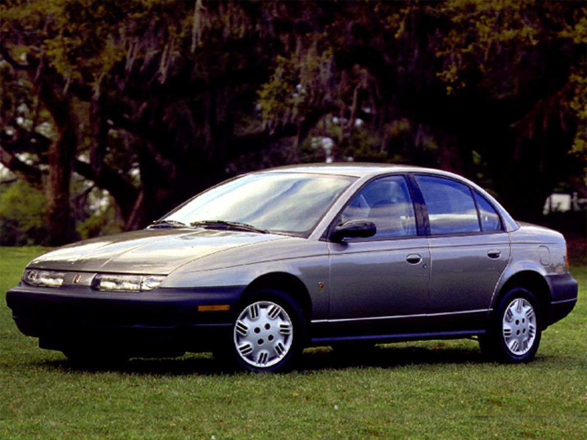 Saturn SL1