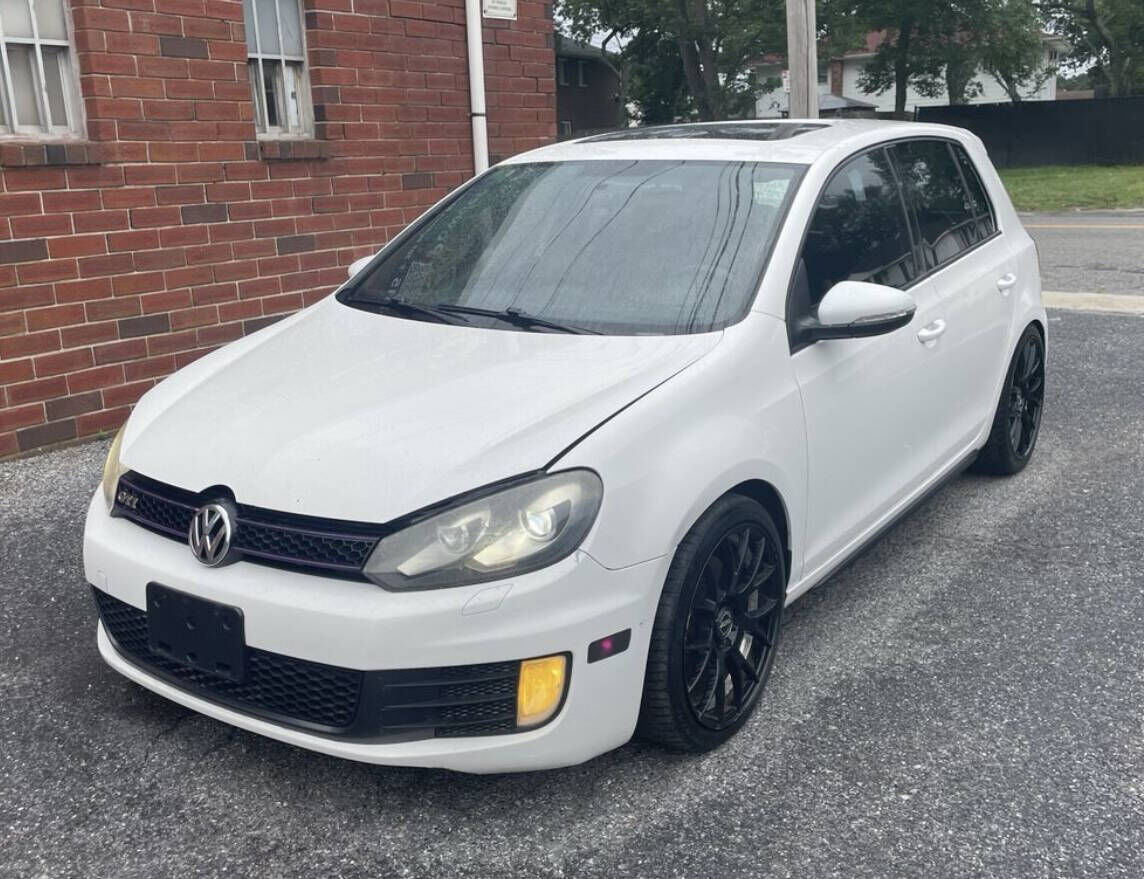 2010 VOLKSWAGEN GTI