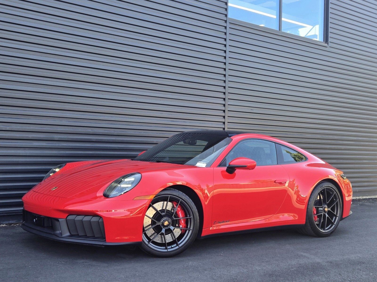 2025 PORSCHE 911