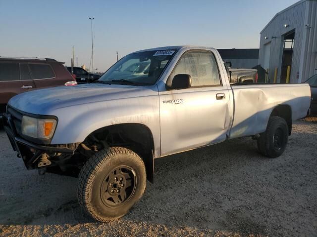 Toyota T100