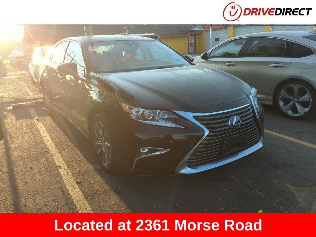 Lexus ES