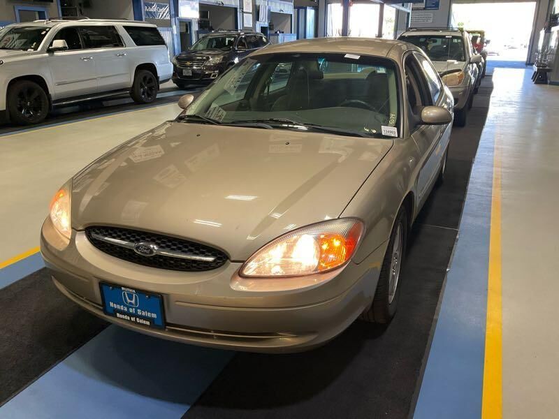 Ford Taurus