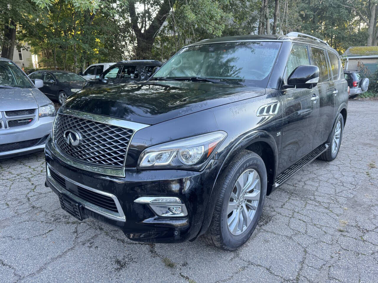 Infiniti QX80