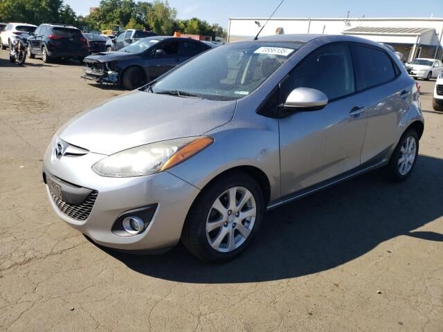 Mazda Mazda2