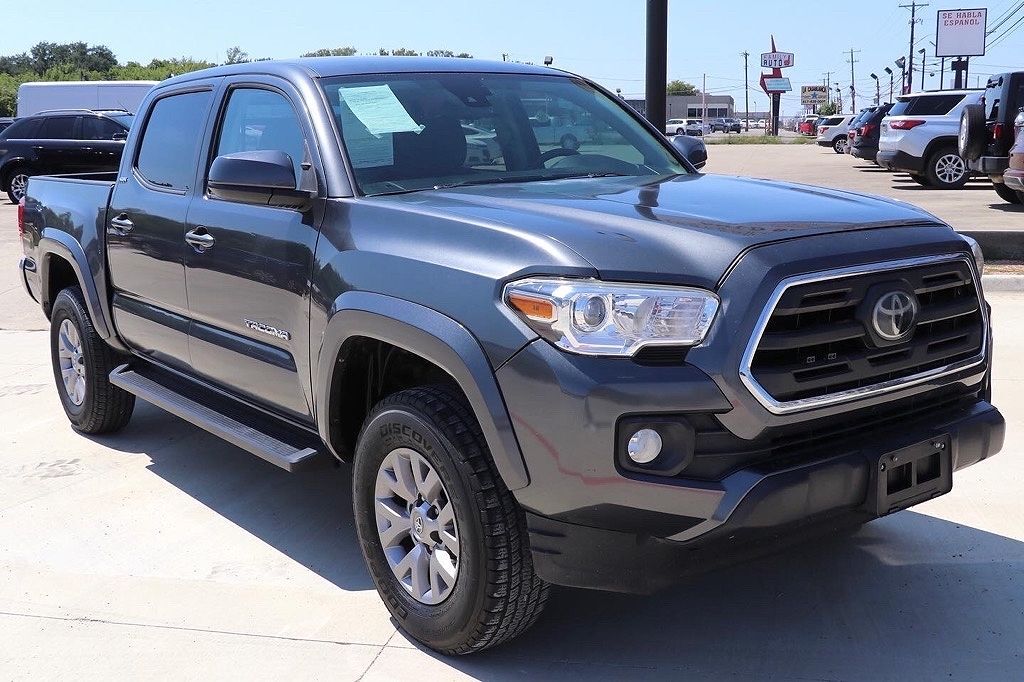 2019 TOYOTA Tacoma