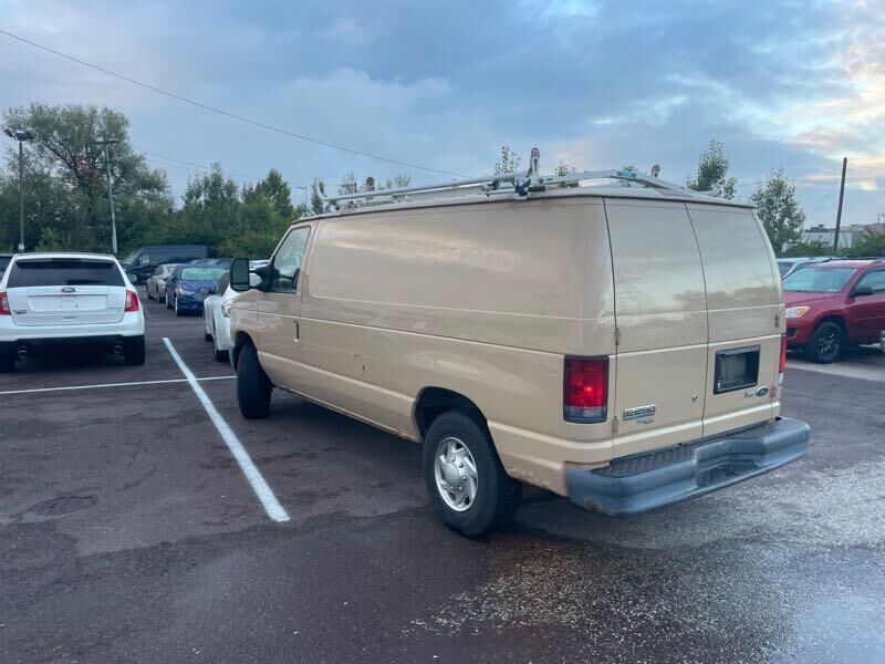 Ford E-250
