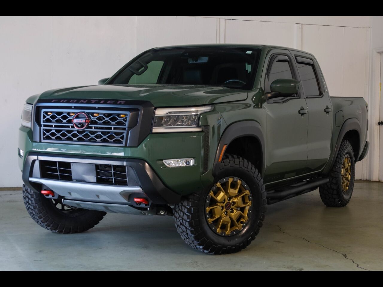 2023 NISSAN Frontier