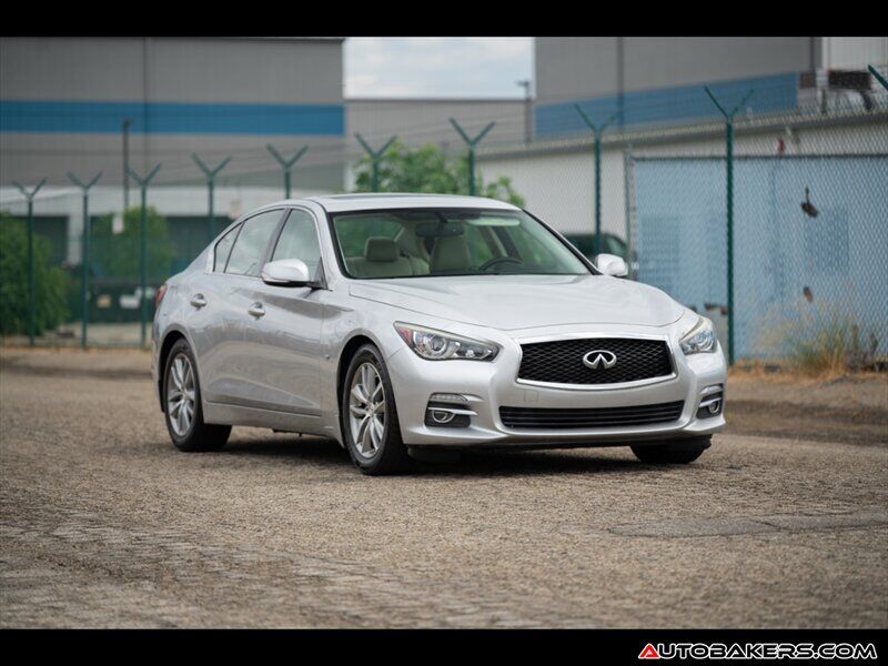 Infiniti Q50
