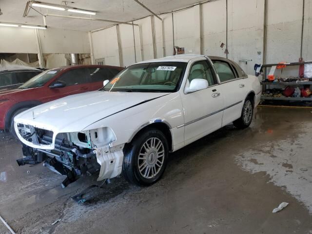 Lincoln Town Car