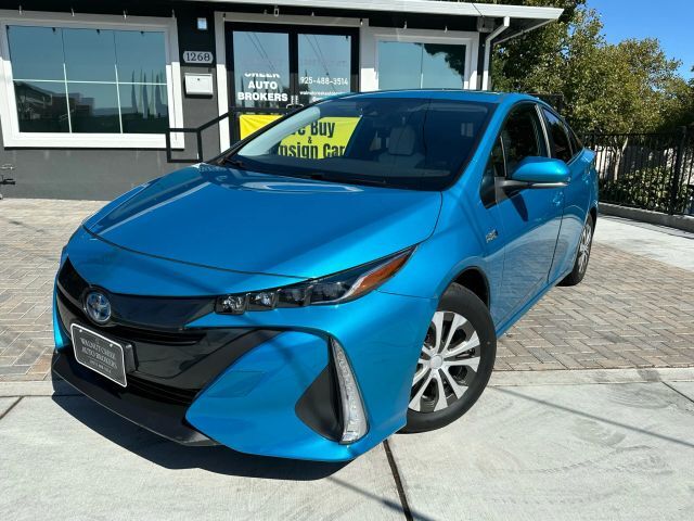 2021 TOYOTA Prius