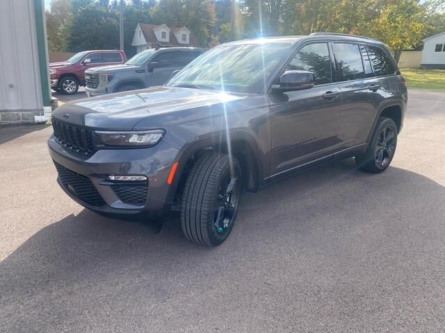 2025 JEEP Grand Cherokee