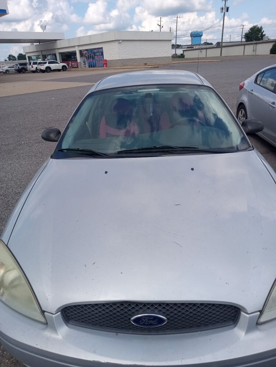 Ford Taurus