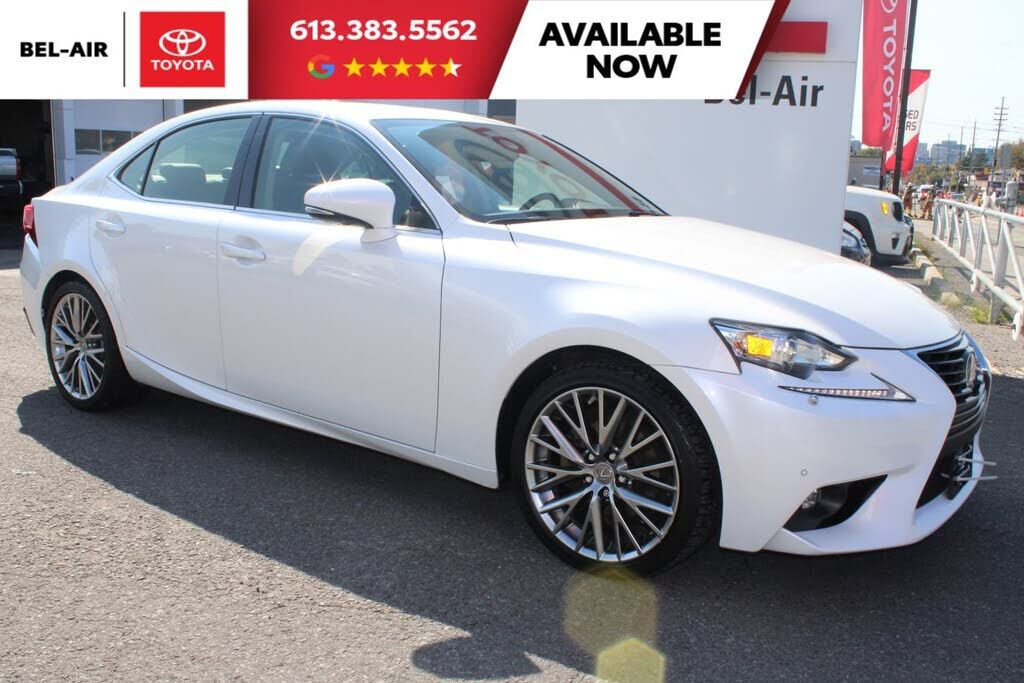 Lexus IS