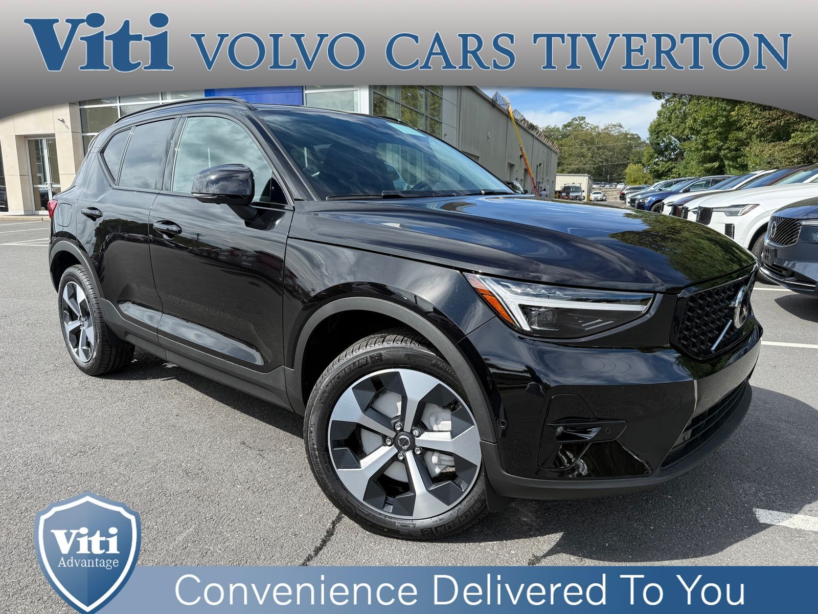 2026 VOLVO XC40