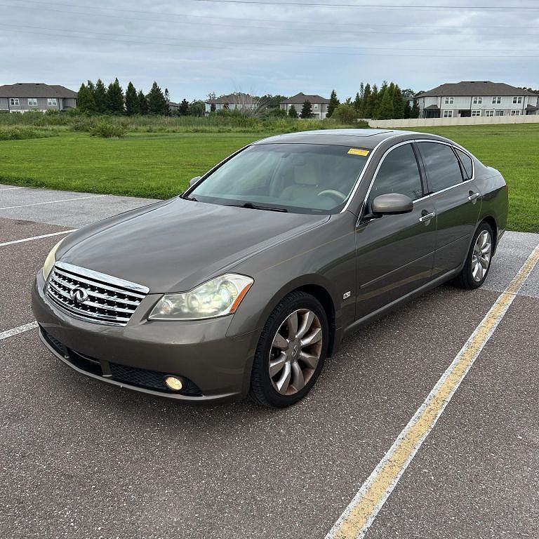 Infiniti M35