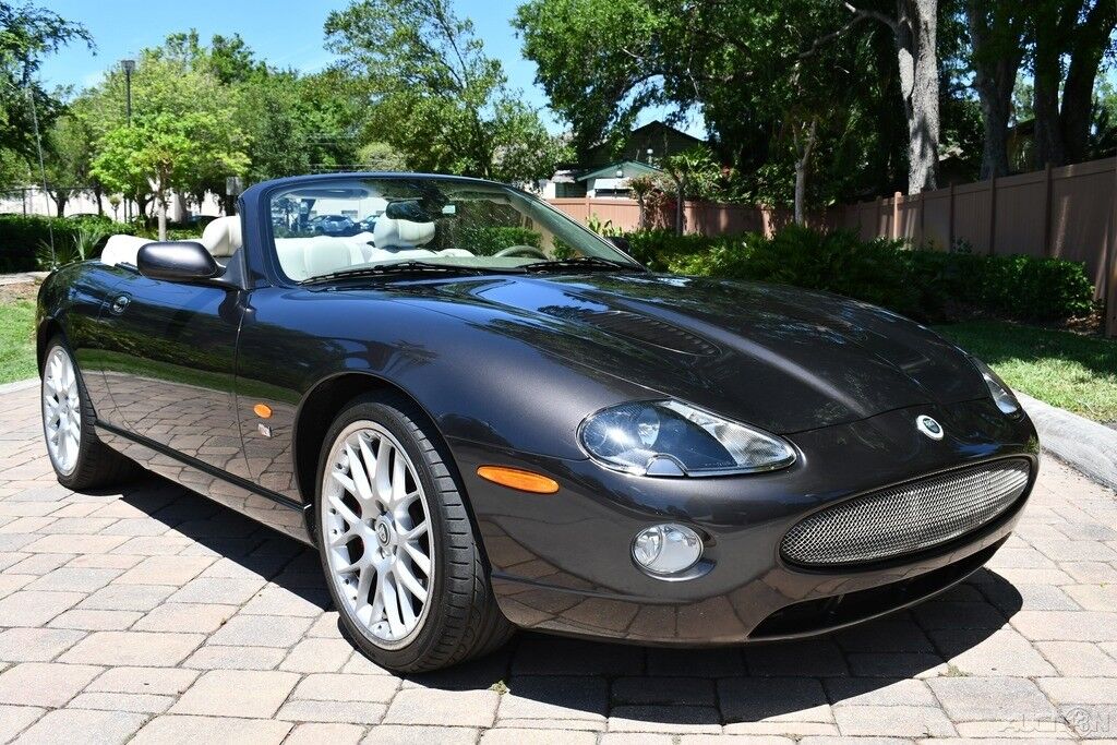Jaguar XK