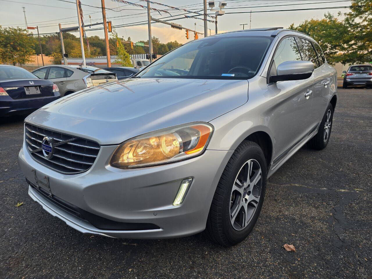2015 VOLVO XC60