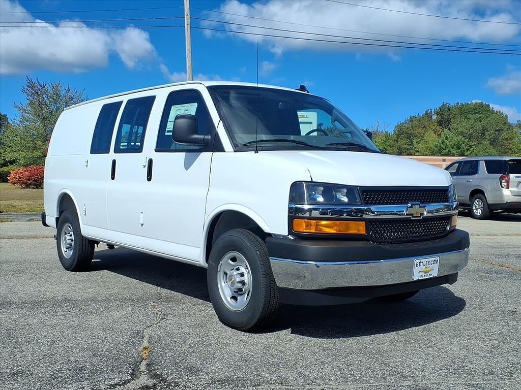 2025 CHEVROLET Express