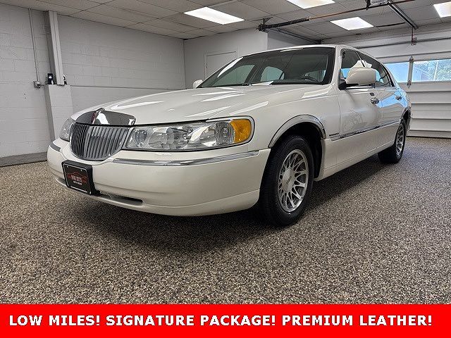 Lincoln Town Car