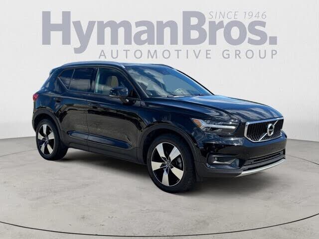 2019 VOLVO XC40