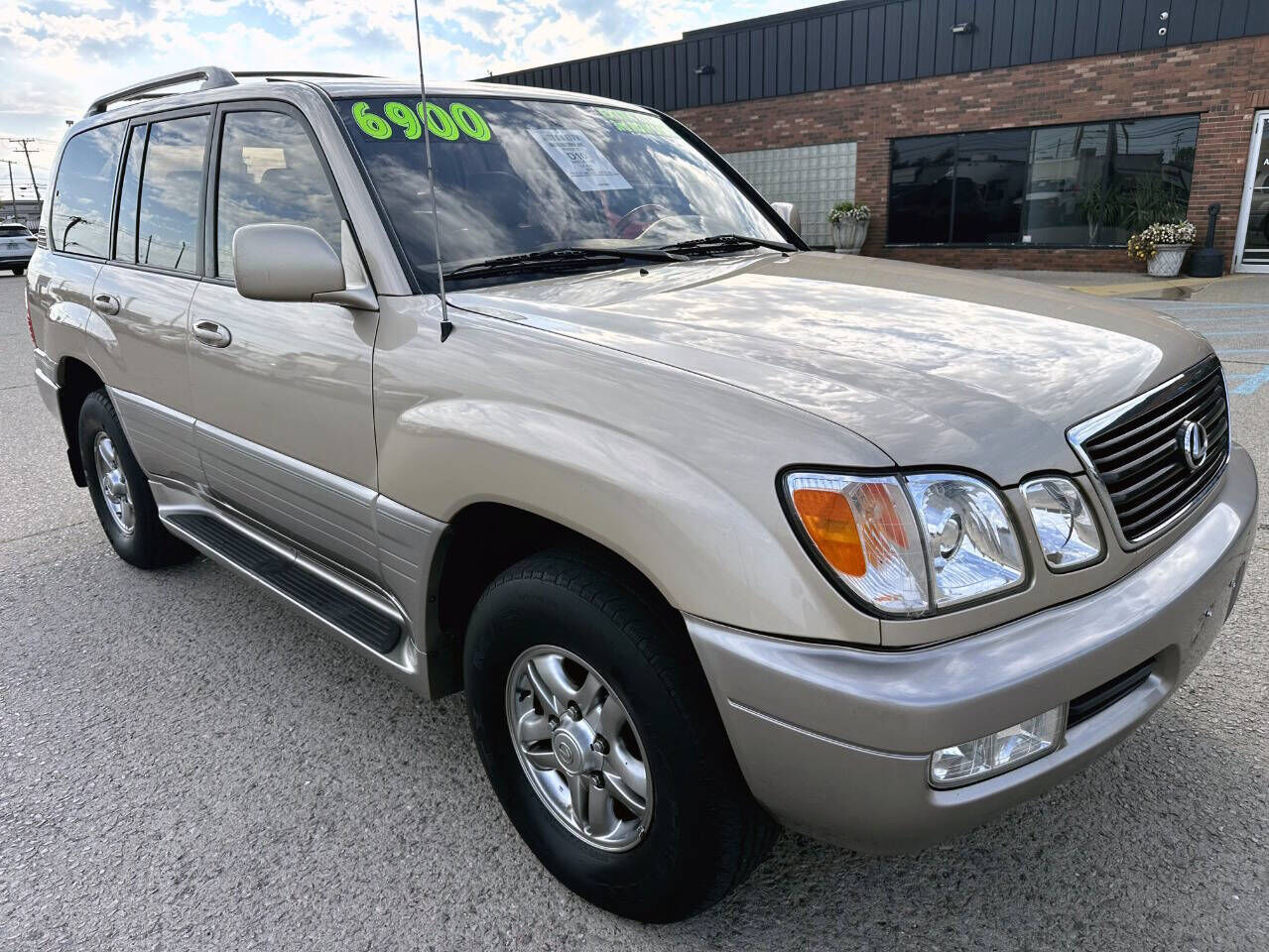 Lexus LX