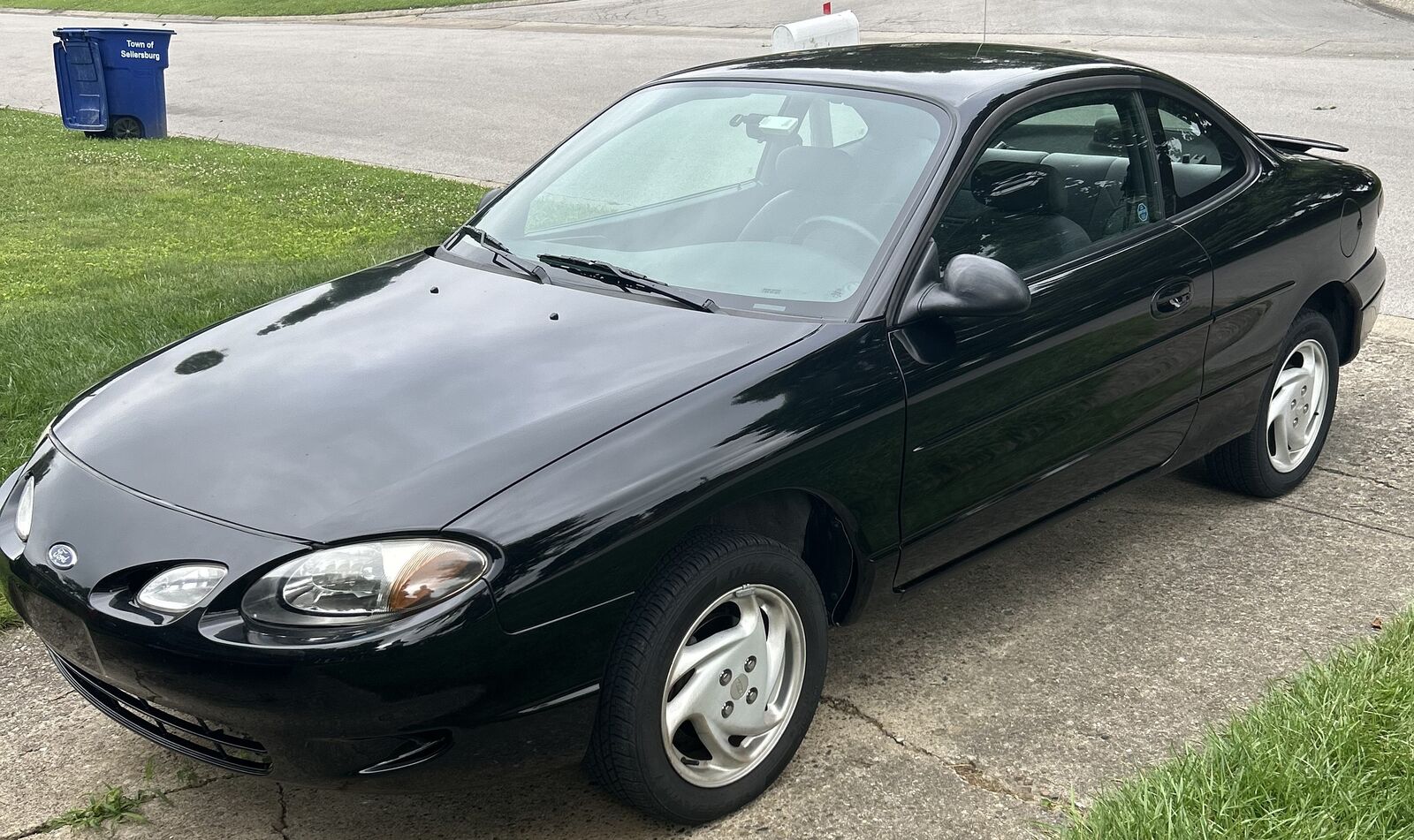 Ford ZX2