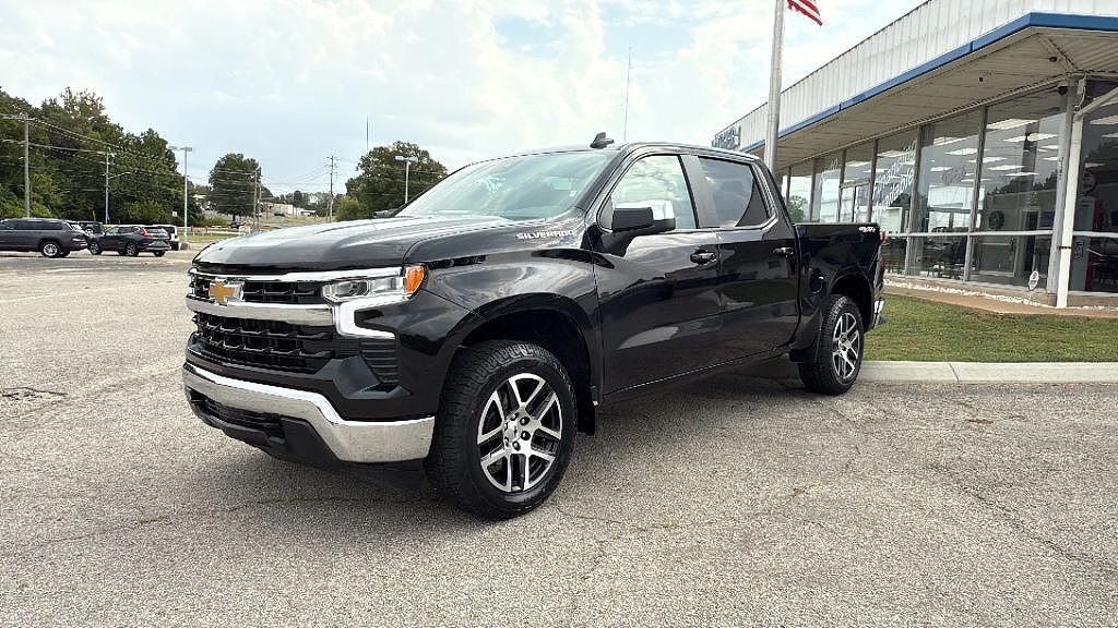 2025 CHEVROLET Silverado